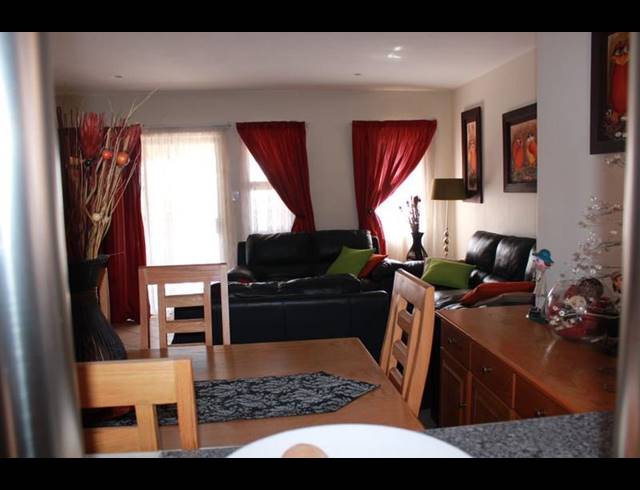 2 BEDROOM COMPLEX FOR SALE IN SUNNYROCK